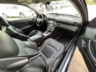 Mercedes-Benz C 220 2005 C 220 CDI Automatic 150HP-thumb-9