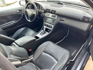 Mercedes-Benz C 220 2005 C 220 CDI Automatic 150HP-thumb-10