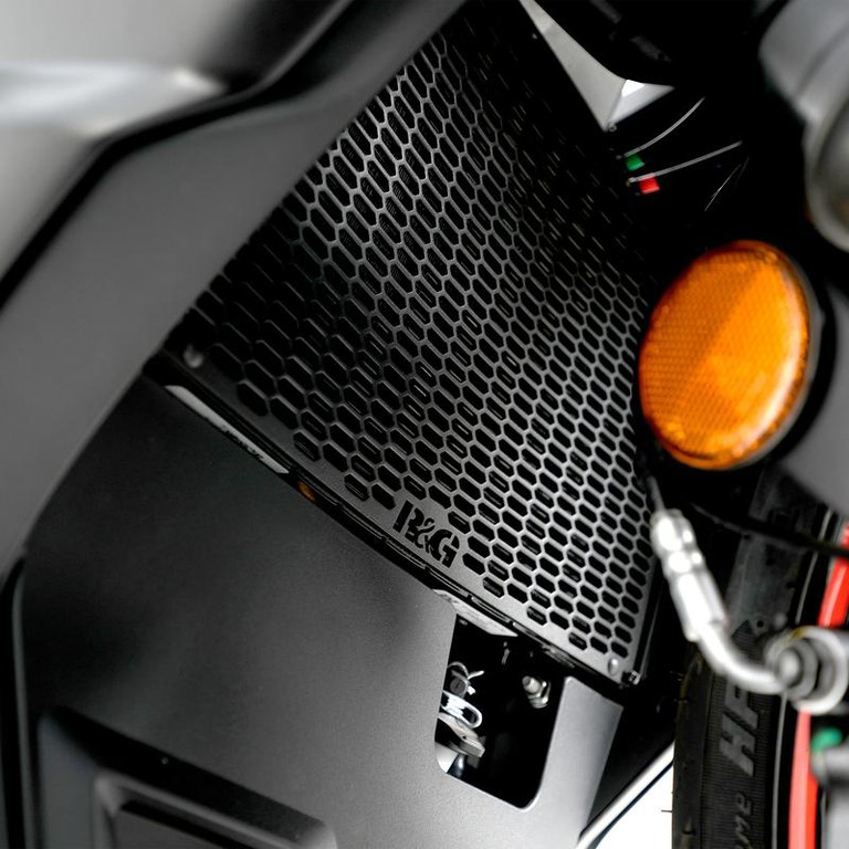 R Racing Pro Radiator Guard