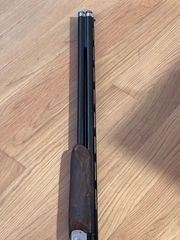 Beretta Super pose 694-thumb-2