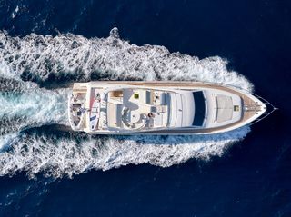 Ferretti 2001 68-thumb-2