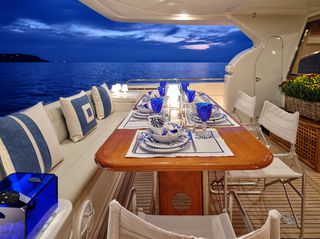 Ferretti 2001 68-thumb-46