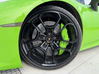 Lamborghini Huracan 2017 Spyder LP 610-4-thumb-1