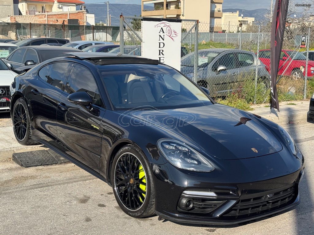 Porsche Panamera 2019 TURBO S HYBRID