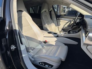 Porsche Panamera 2019 TURBO S HYBRID-thumb-37