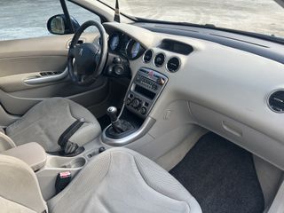 Peugeot 308 2010 1.6 THP 150 Sport Panorama-thumb-15