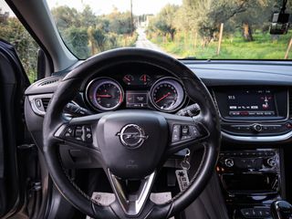 Opel Astra 2018-thumb-5