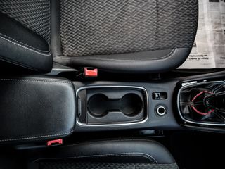 Opel Astra 2018-thumb-25