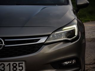 Opel Astra 2018-thumb-28