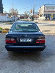Mercedes-Benz E 200 2003-thumb-5