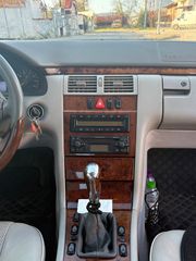 Mercedes-Benz E 200 2003-thumb-11