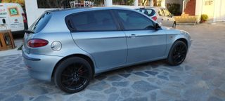 Alfa Romeo Alfa 147 2003 1.6 16V T.Spark-thumb-1