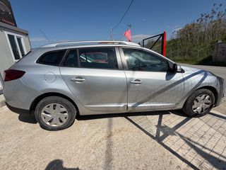 Renault Megane 2015-thumb-3