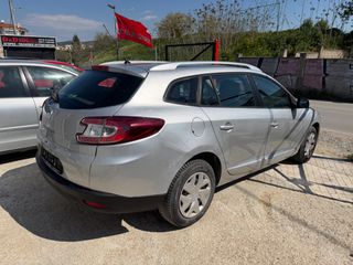 Renault Megane 2015-thumb-12
