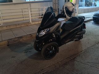 Piaggio MP3 300 2025 HPE DEEP BLACK-thumb-5