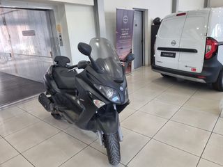 Piaggio XEvo 250 2016-thumb-4