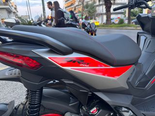 Aprilia SR GT 200 2026-thumb-8