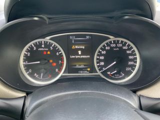 Nissan Micra 2018 1.0 Business-thumb-12
