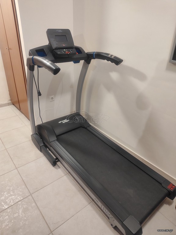 StrengthMaster TR 800 διάδρομος γυμναστικής