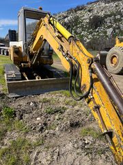 Εκσκαφέας Με Ερπύστριες Komatsu 1990 PC 40-thumb-15