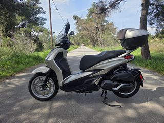 Piaggio Beverly 400 2021-thumb-4