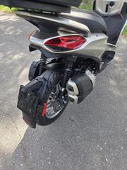 Piaggio Beverly 400 2021-thumb-16