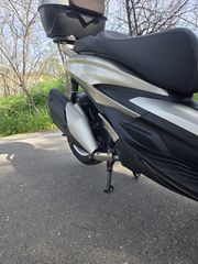 Piaggio Beverly 400 2021-thumb-18