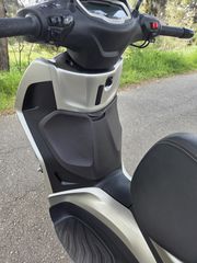 Piaggio Beverly 400 2021-thumb-23