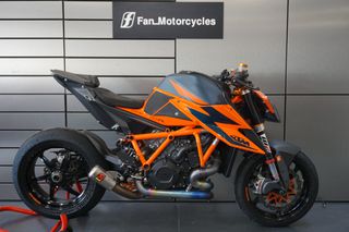 KTM 1290 Super Duke R 2020 RACING EXTRA