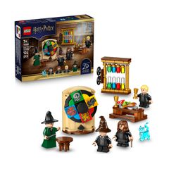 LEGO(R) Harry Potter(TM): Hogwarts(TM) Castle: Sorting Hat(TM) Ceremony (76460)