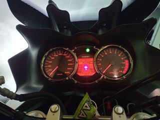 Suzuki V-Strom 1000 2008-thumb-10