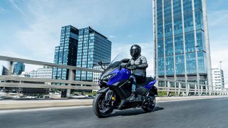 Yamaha T-MAX 560 2026 10% ΕΤΟΙΜΟΠΑΡΑΔΟΤΟ  ΔΩΡΕΑΝ 3ος  ΧΡΟΝ-thumb-2