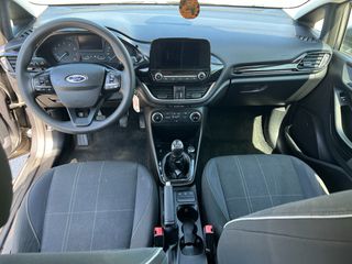 Ford Fiesta 2018-thumb-6