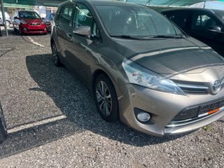 Toyota Verso 2018-thumb-1