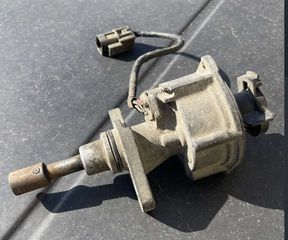 ΔΙΑΝΟΜΕΑΣ-ΝΤΡΙΣΤΙΠΙΤΕΡ NISSAN D21 Z24-thumb-1