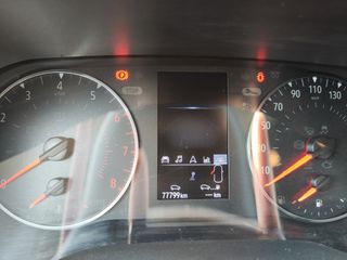 Renault Captur 2021-thumb-12