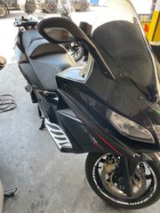 Aprilia SRV 850 2015-thumb-1