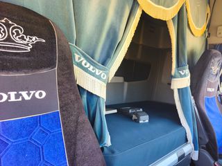 Volvo 2012 FH460-thumb-7