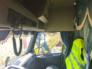 Volvo 2012 FH460-thumb-13