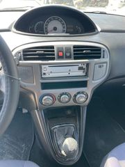 HYUNDAI MATRIX-thumb-7