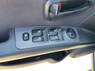 HYUNDAI MATRIX-thumb-11