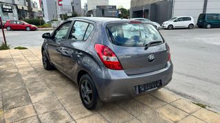 Hyundai i 20 2011 1.2 EDITION FIFA-thumb-4