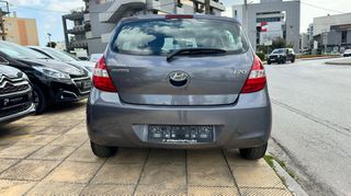 Hyundai i 20 2011 1.2 EDITION FIFA-thumb-5