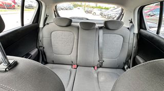 Hyundai i 20 2011 1.2 EDITION FIFA-thumb-17