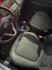 Hyundai i 20 2012-thumb-5