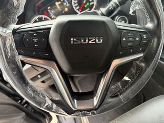 Isuzu D-Max 2021 AUTOMATIC V-CROSS 1.9!!!-thumb-7