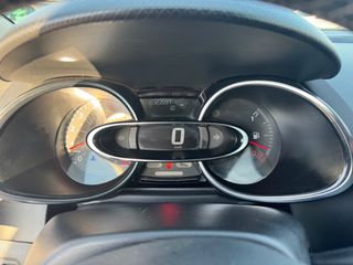 Renault Clio 2017-thumb-22