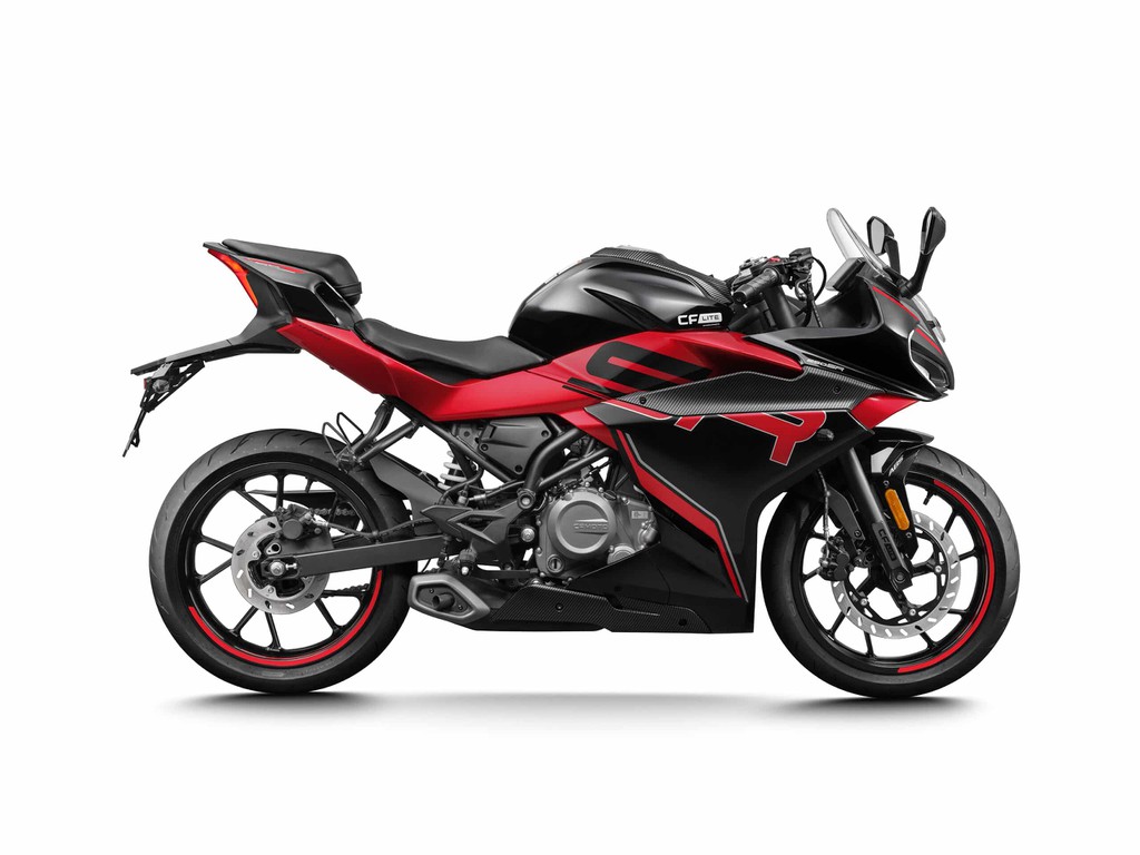 CFmoto 250 SR 2026