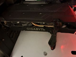 GIGABYTE GTX 1650 SUPER 4BG-thumb-2