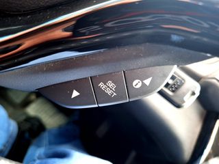 Honda HR-V 2016 1.6 i-DTEC Elegance 120hp FULL EXTRA-thumb-37